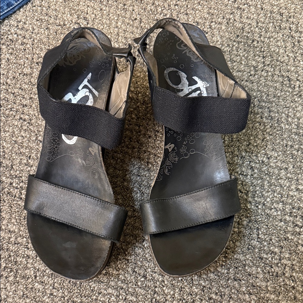 OTBT Black Leather Bushnell Sandal - Picture 2 of 5